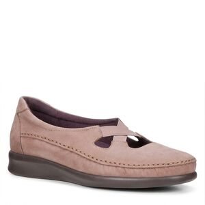 NEW SAS women's crissy slip on loafer in praline